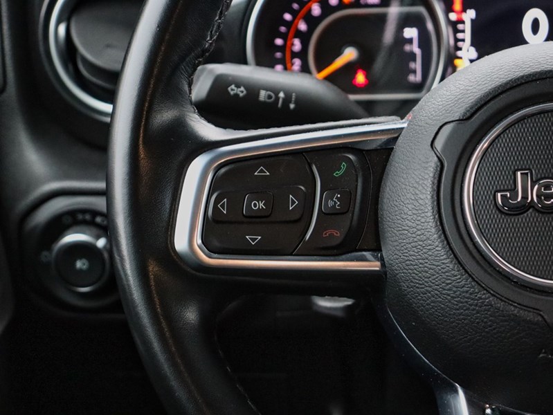 2020 Jeep Wrangler Unlimited Sahara Altitude | 4X4 | 3.6L | Auto | Nav | Led