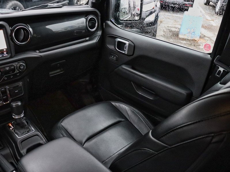 2020 Jeep Wrangler Unlimited Sahara Altitude | 4X4 | 3.6L | Auto | Nav | Led