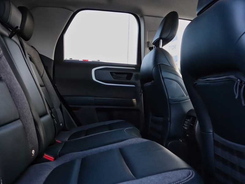 2021 FORD BRONCO SPORT OUTER BANKS | 4X4 | 1.5L | WIRELESS CHRG | CO-PILT