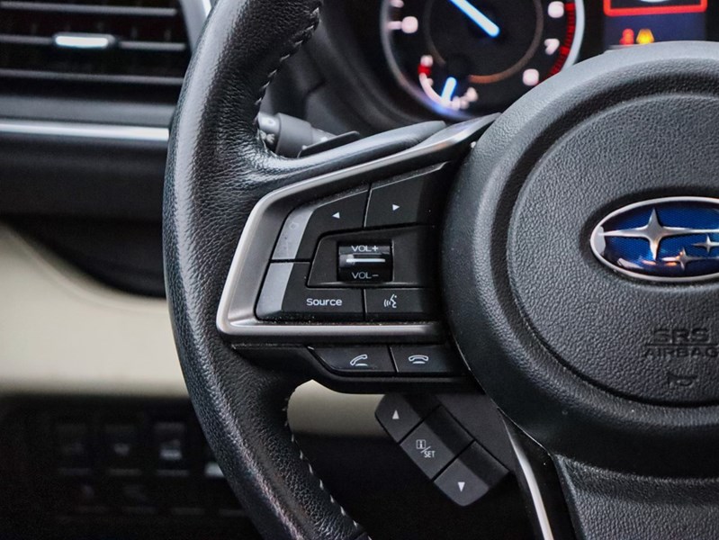 2021 Subaru Ascent Limited 8-Passenger | AWD | Roof | Nav | Leather