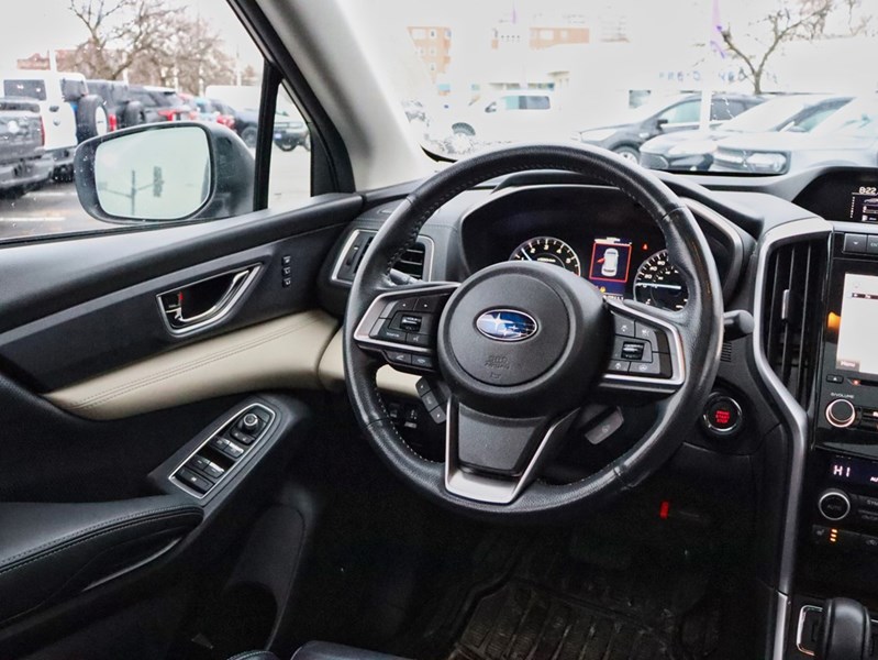 2021 Subaru Ascent Limited 8-Passenger | AWD | Roof | Nav | Leather