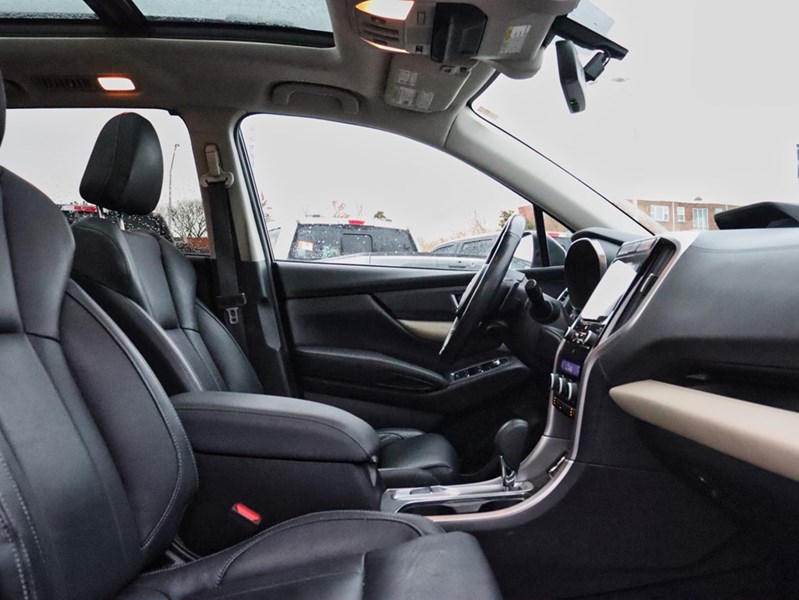 2021 Subaru Ascent Limited 8-Passenger | AWD | Roof | Nav | Leather