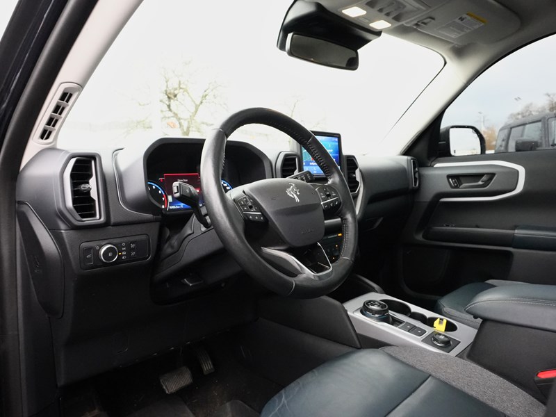 2022 Ford Bronco Sport Outer Banks | 4X4 | 1.5L | Roof | Tow | Copilot