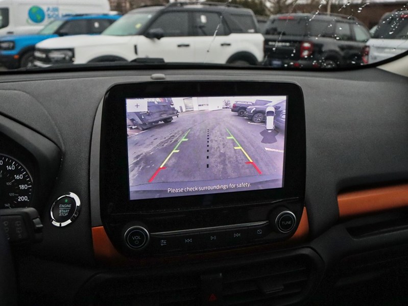 2022 Ford Ecosport SE | 4WD | 2.0L | Nav | Rear Cam | Htd Seats | 17S