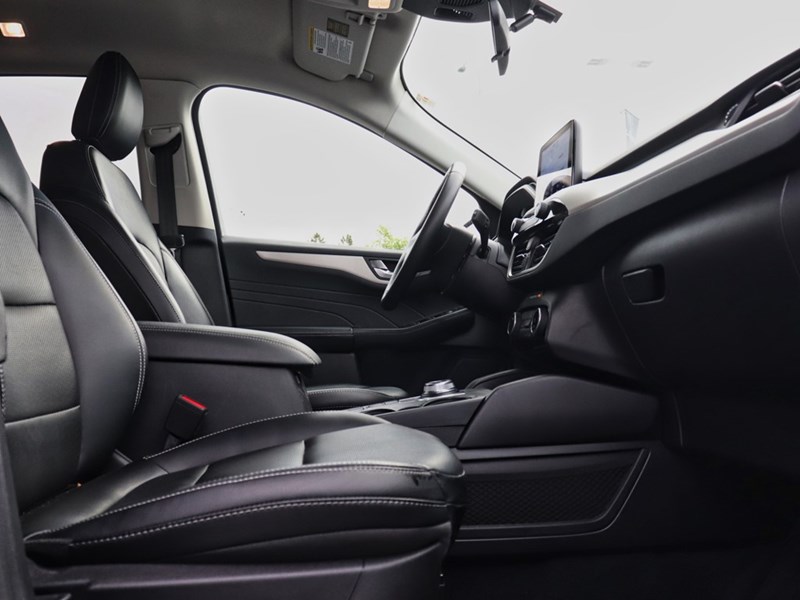 2022 Ford Escape SEL | AWD | 1.5L | NAV | ADP CRUISE | HTD STR WHL