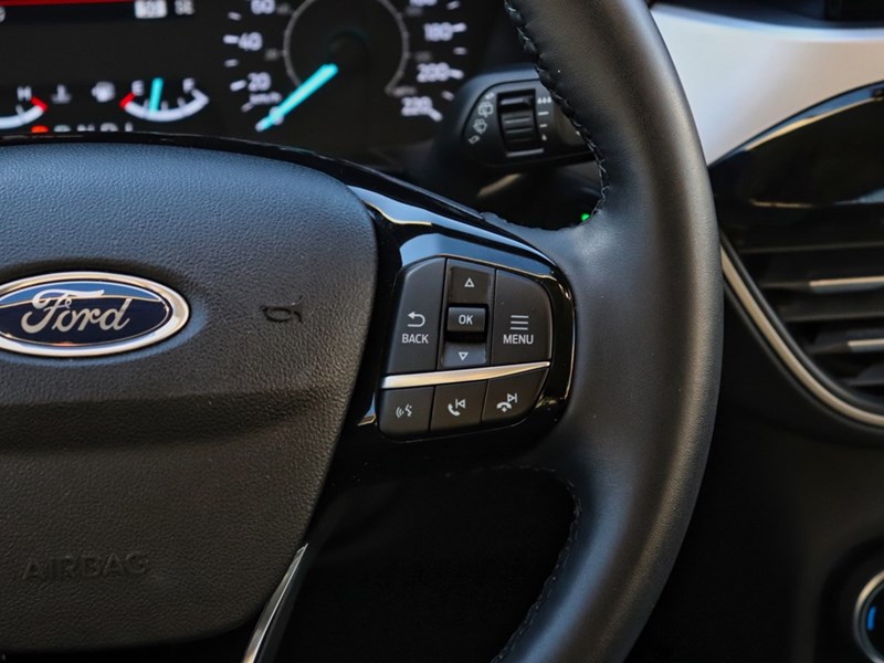 2022 FORD ESCAPE SE | AWD | NAV | HTD STR WHL | PWR LIFTGATE | BLIS