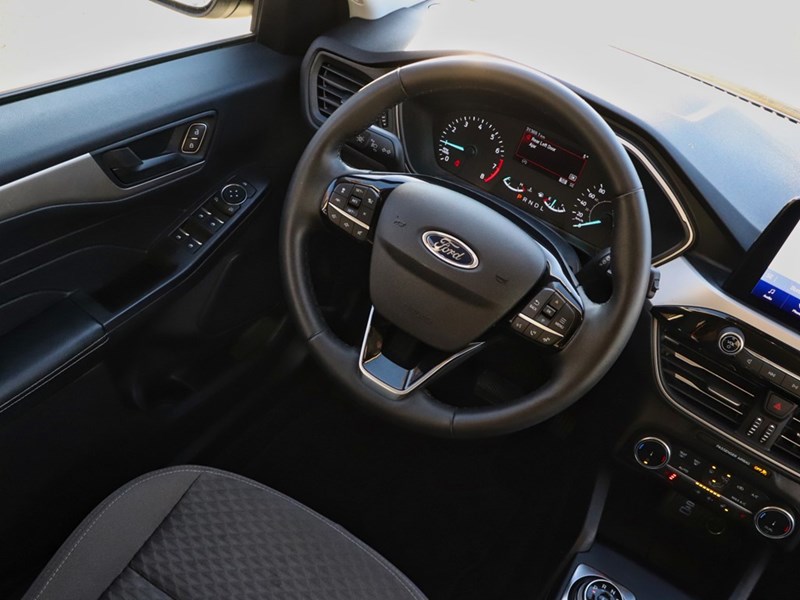 2022 FORD ESCAPE SE | AWD | 1.5L | NAV | PWR LFTGATE | HTD STR WHL