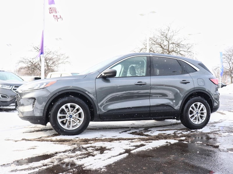 2022 Ford Escape SE | AWD | 1.5L | HTD STR WHL | BLIS |REMOTE START