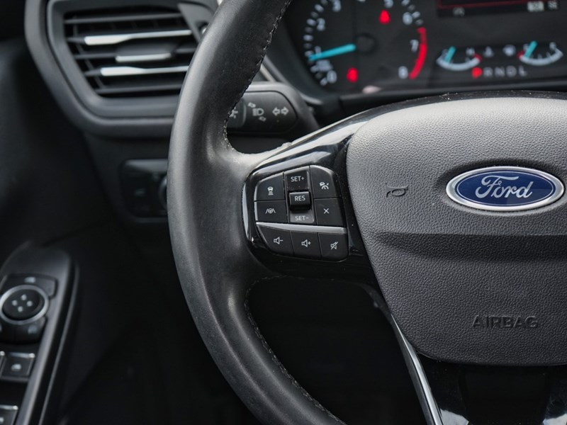 2022 Ford Escape Sel | AWD | 1.5L | Roof | Nav | Htd Str Whl