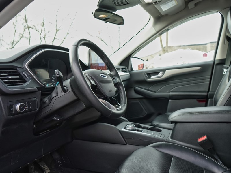 2022 Ford Escape Sel | AWD | 1.5L | Roof | Nav | Htd Str Whl