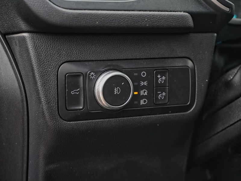 2022 Ford Escape Sel | AWD | 1.5L | Roof | Nav | Htd Str Whl