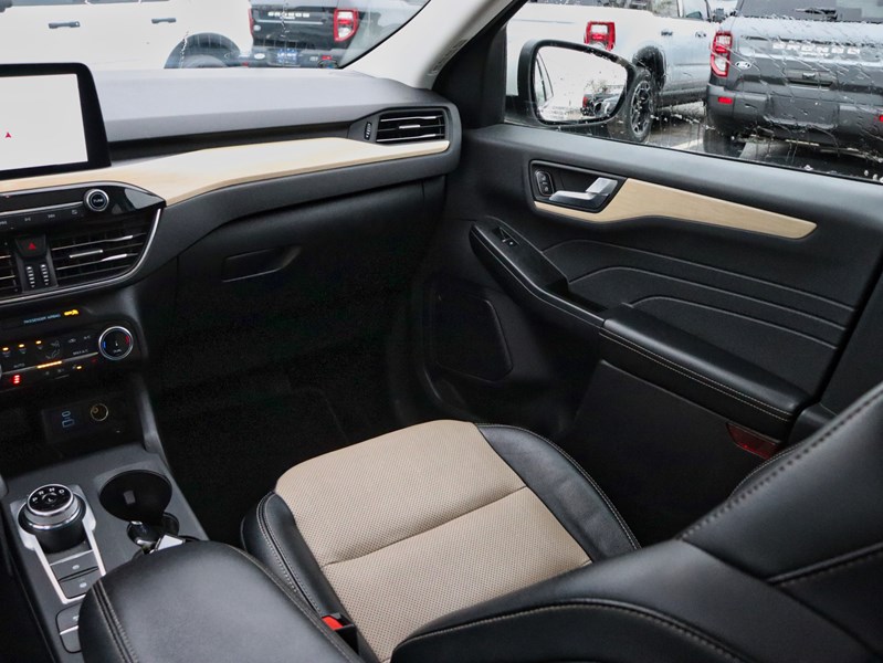 2022 Ford Escape Phev Titanium Plug-In Hybrid | Prem Pkg | Roof | Hud