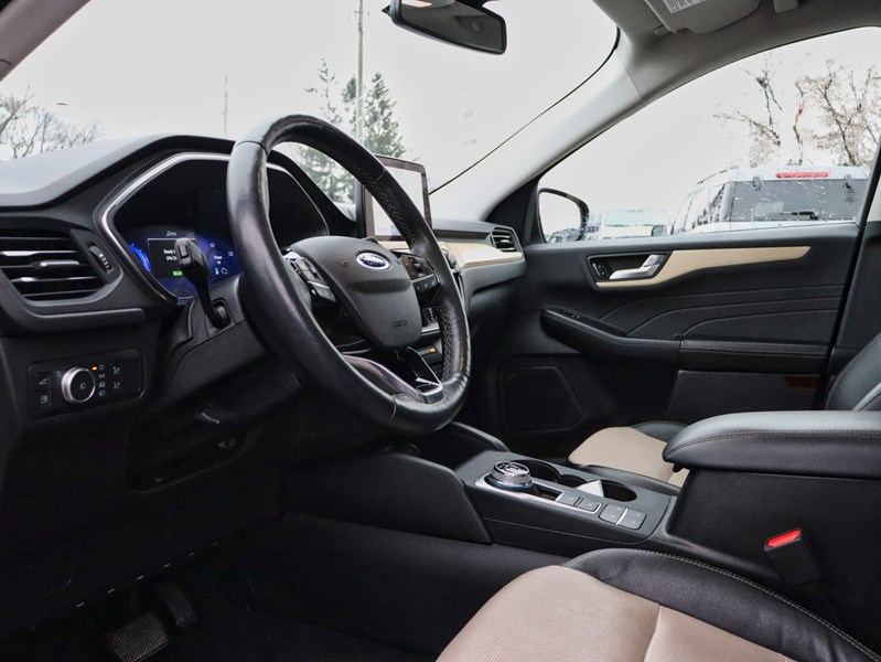 2022 Ford Escape Phev Titanium Plug-In Hybrid | Prem Pkg | Roof | Hud