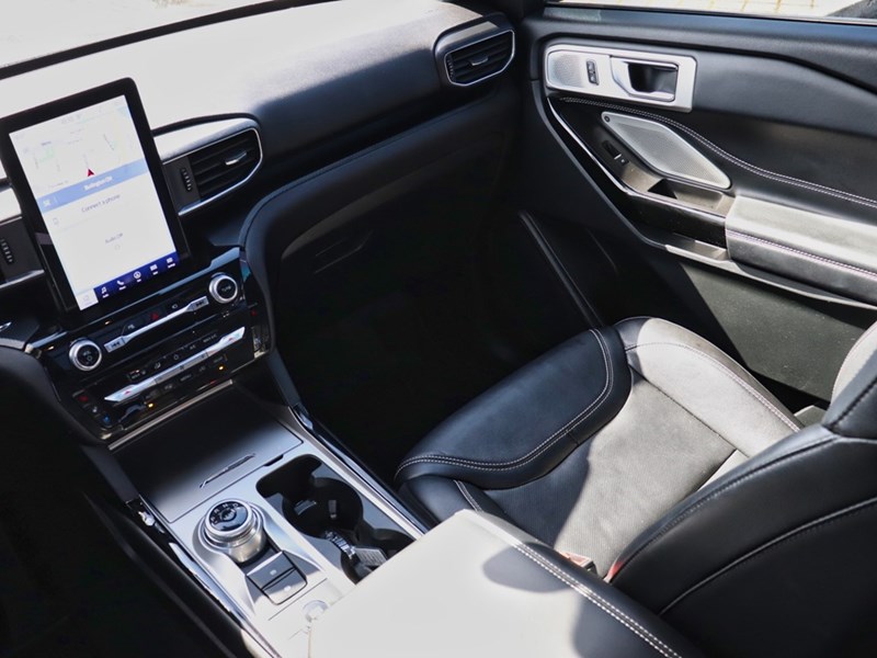 2022 Ford Explorer ST | 4WD | 3.0L| PREM TECH | ROOF | ST STREET PACK