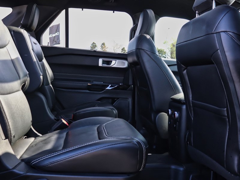 2022 Ford Explorer ST | 4WD | 3.0L| PREM TECH | ROOF | ST STREET PACK