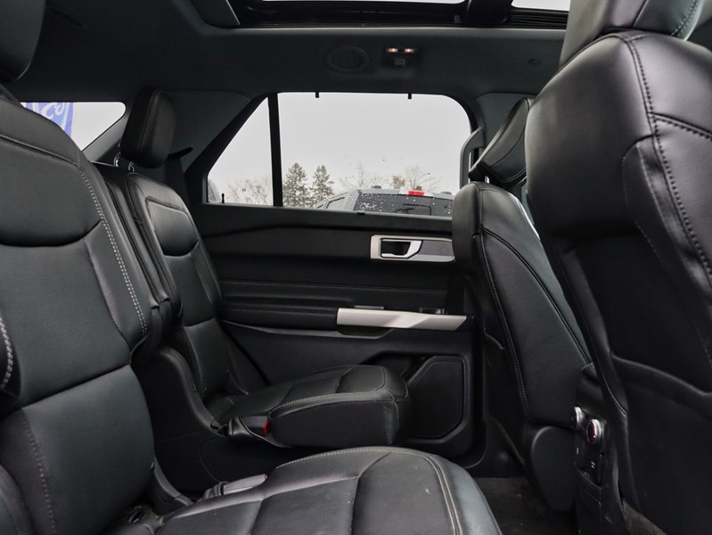 2022 Ford Explorer Limited | 4WD | Hybrid | Roof | Tow | Nav | 360