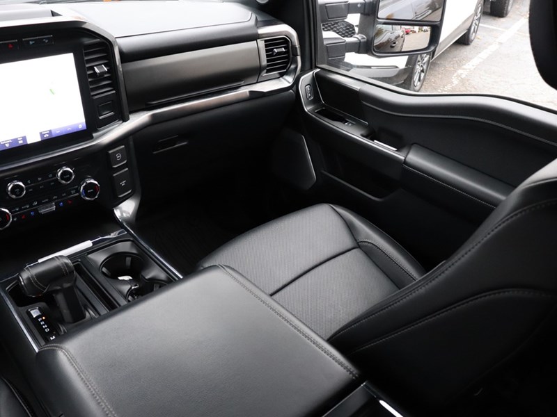 2022 FORD F-150 LARIAT | 4X4 | HYRBID | BLK PKG | ROOF | 360 | 20S