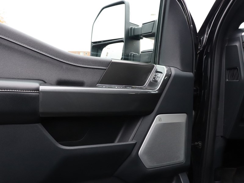 2022 FORD F-150 LARIAT | 4X4 | HYRBID | BLK PKG | ROOF | 360 | 20S