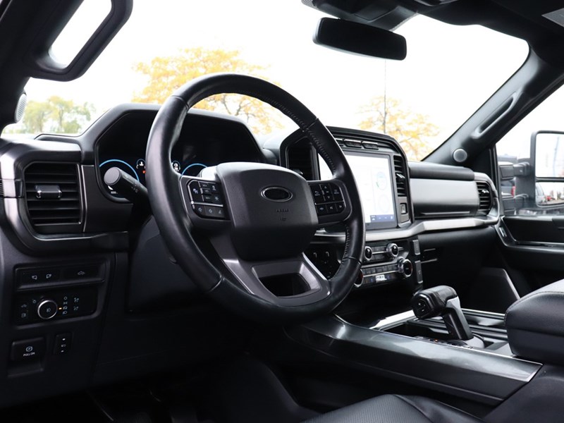 2022 FORD F-150 LARIAT | 4X4 | HYRBID | BLK PKG | ROOF | 360 | 20S