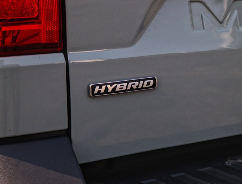 2022 Ford Maverick XLT | Hybrid | Co-Pilot | Hitch | Spray-In