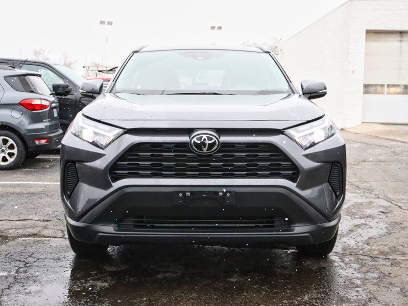 2022 Toyota Rav4 XLE | AWD | 2.5L | Roof | Htd Str Whl |Adptv Cruis