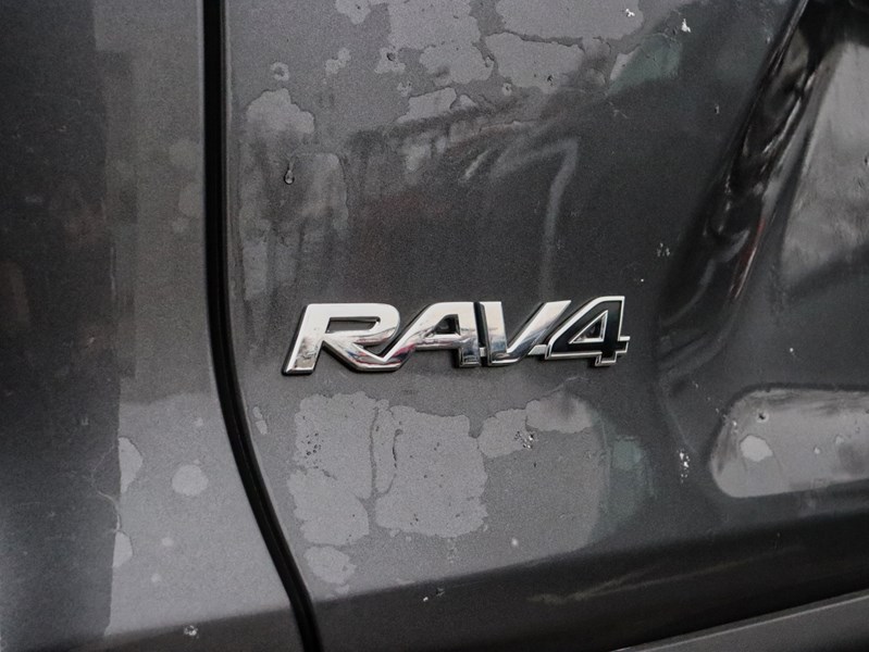2022 Toyota Rav4 XLE | AWD | 2.5L | Roof | Htd Str Whl |Adptv Cruis