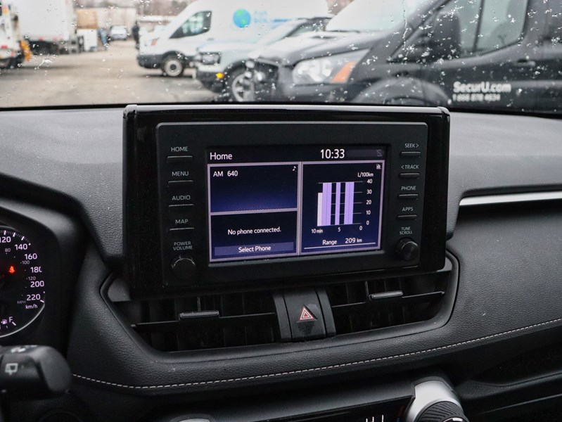 2022 Toyota Rav4 XLE | AWD | 2.5L | Roof | Htd Str Whl |Adptv Cruis