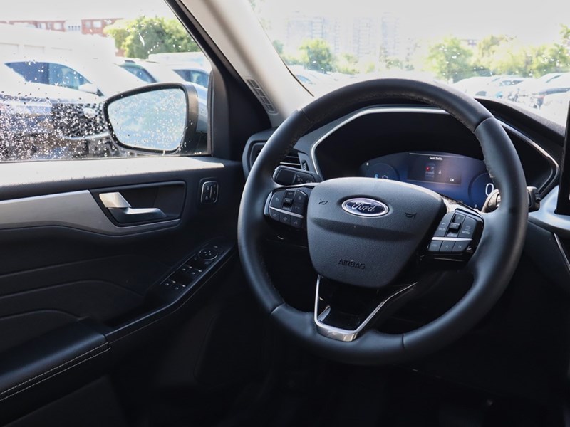 2023 Ford Escape Platinum | AWD | HYBRID | NAV | ROOF | ADP CRUISE