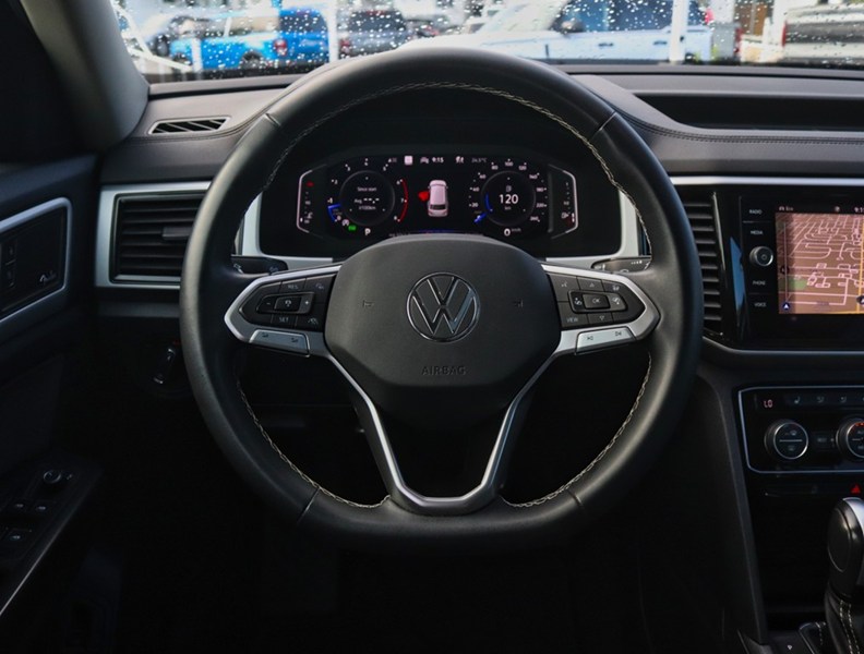 2023 Volkswagen Atlas Highline | 4Motion | 3.6L | Nav | Roof | Leather