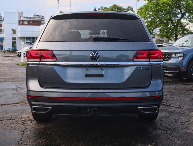 2023 Volkswagen Atlas Highline | 4Motion | 3.6L | Nav | Roof | Leather