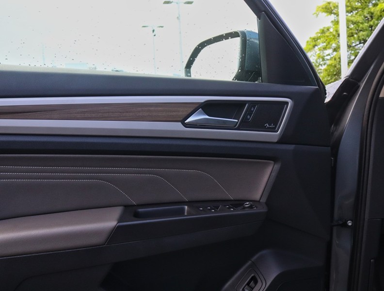 2023 Volkswagen Atlas Highline | 4Motion | 3.6L | Nav | Roof | Leather