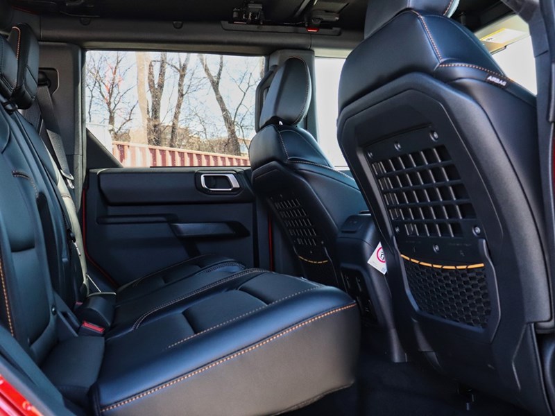 2024 Ford Bronco Badlands | 4X4 | 2.7L | SASQUATCH | LEATHER | 35s