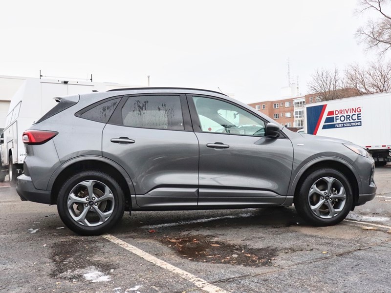 2024 FORD ESCAPE ST-LINE | AWD | 1.5L | HTD STR WHL | BLIS | LEDS