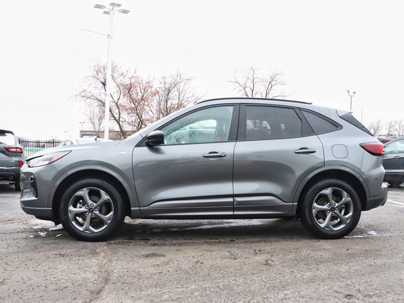 2024 FORD ESCAPE ST-LINE | AWD | 1.5L | HTD STR WHL | BLIS | LEDS