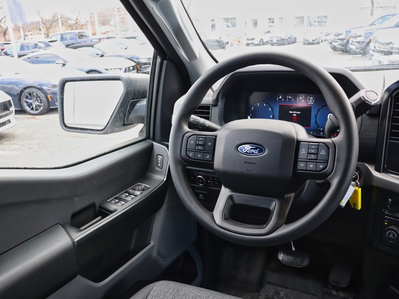 2024 Ford F-150 XL | 4x4 | 3.5L ECO | TOW | CHROME BUMPERS | 17s