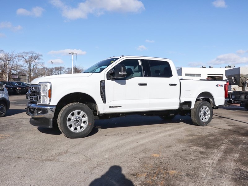 2024 Ford F-250 XLT 4WD Crew Cab 6.75' Box