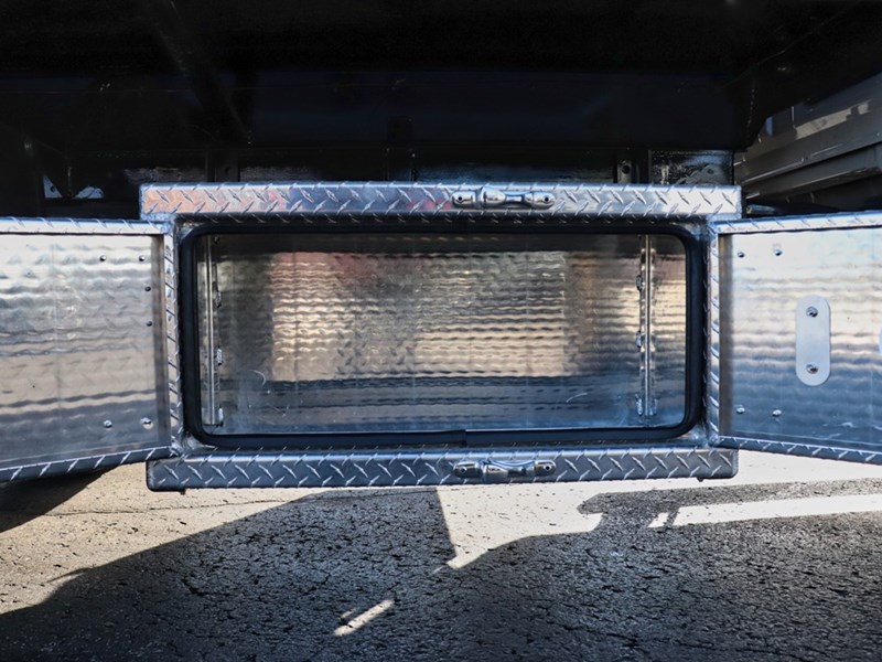 2024 FORD SUPER DUTY F-600 DRW XL 4WD Reg Cab 145