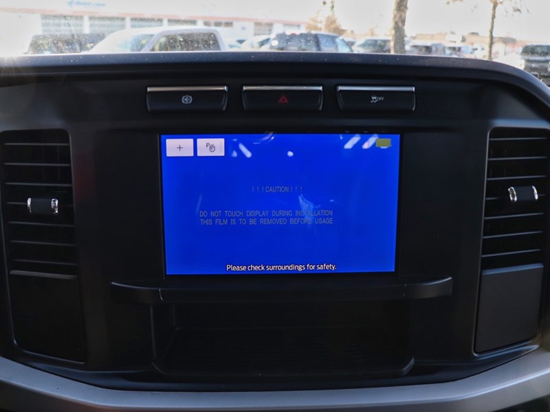 2024 FORD SUPER DUTY F-600 DRW XL 4WD Reg Cab 145