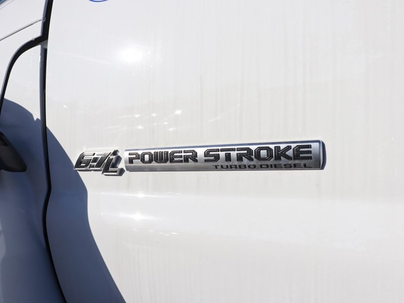 2024 FORD SUPER DUTY F-750 STRAIGHT FRAME Reg Cab