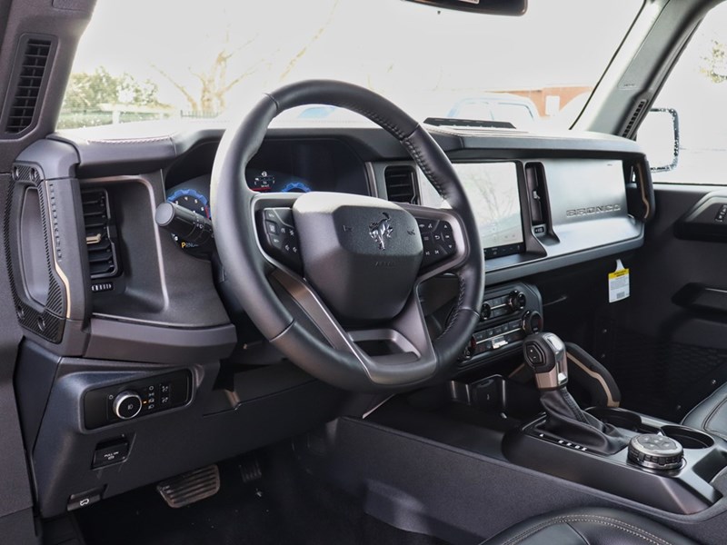 2025 Ford Bronco Badlands | 4X4 | 2.7L | LEATHER | HARD TOP | 33s