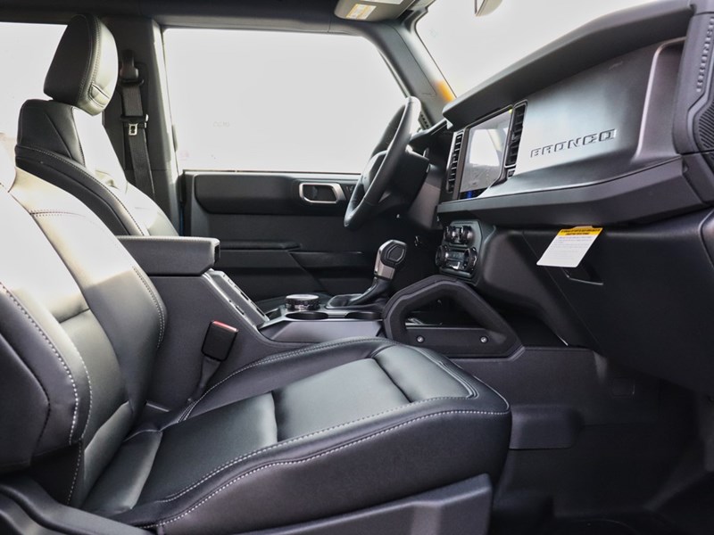 2025 Ford Bronco Badlands | 4X4 | 2.7L | MID | HARD TOP | RUN BOARD