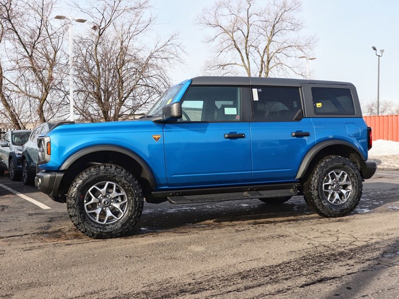 2025 Ford Bronco Badlands | 4X4 | 2.7L | MID | HARD TOP | RUN BOARD