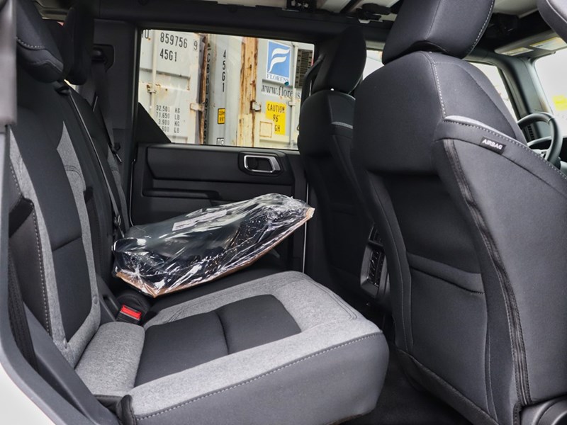 2025 Ford Bronco Big Bend | 4x4 | 2.3L | BLK PK  | HARD TOP | TOW