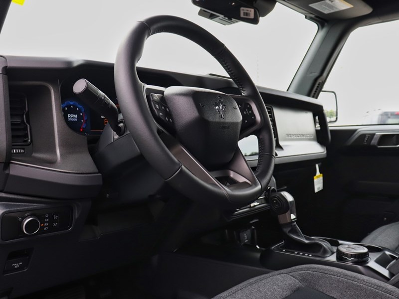 2025 Ford Bronco Big Bend | 4x4 | 2.3L | BLK PK  | HARD TOP | TOW