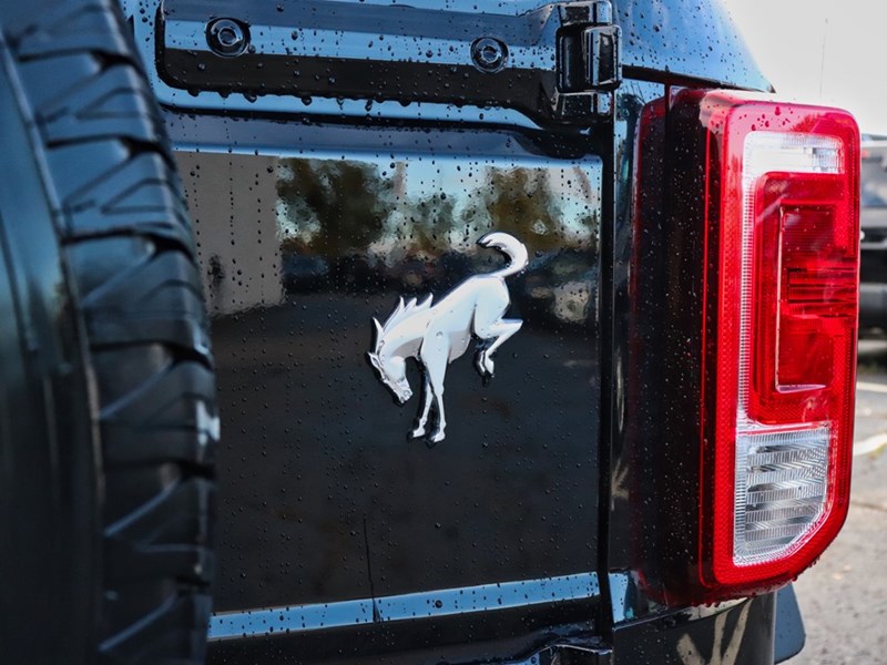 2025 FORD BRONCO BASE 4 DOOR | 4X4 | HARD TOP | 10-SPD AUTO