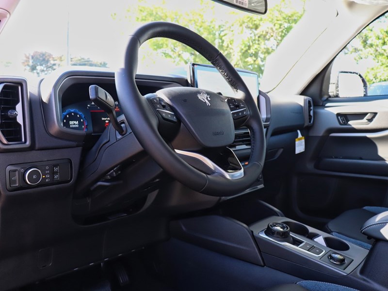 2025 FORD BRONCO SPORT OUTER BANKS | 4X4 | 1.5L | TECH | ROOF | LED