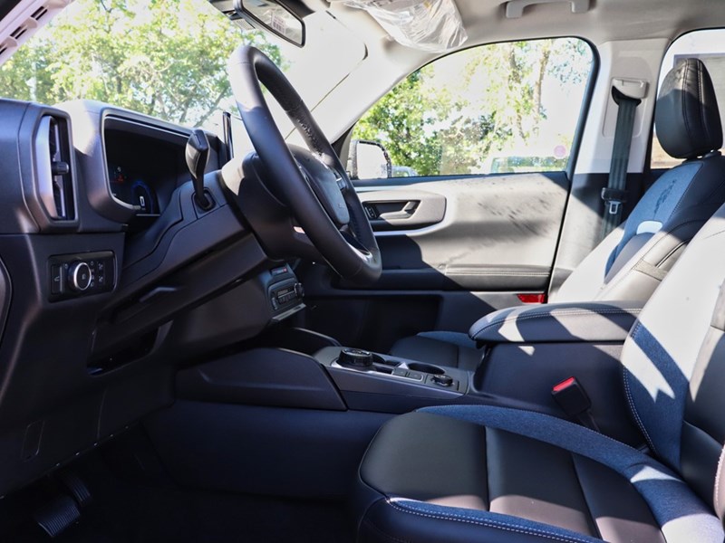 2025 FORD BRONCO SPORT OUTER BANKS | 4X4 | 1.5L | TECH | ROOF | LED