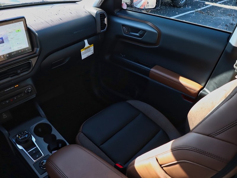 2025 FORD BRONCO SPORT OUTER BANKS | 4X4 | 1.5L | TECH PKG | ROOF | LED