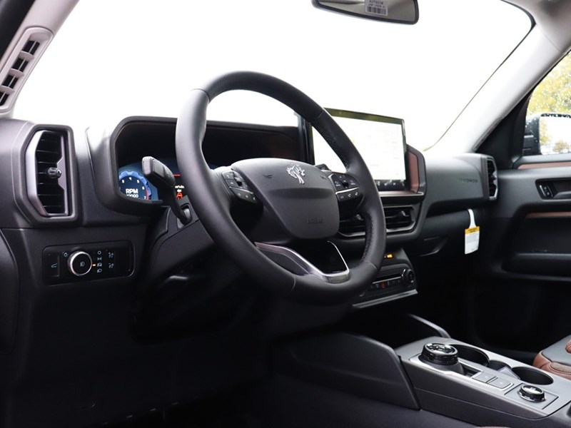 2025 FORD BRONCO SPORT OUTER BANKS | 4X4 | 1.5L | TECH PKG | ROOF | LED