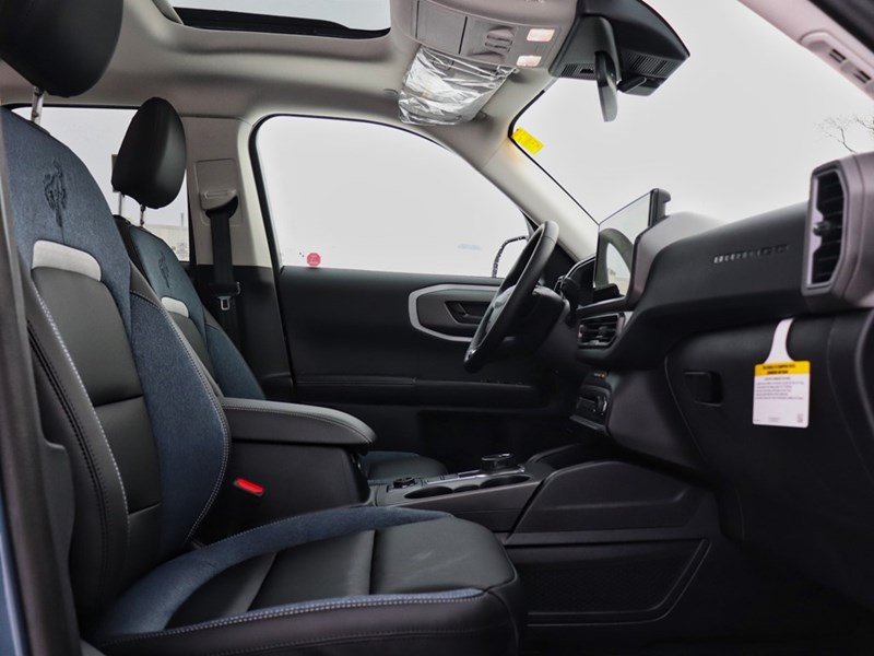 2025 Ford Bronco Sport Outer Banks | 4x4 | 1.5L | TECH | ROOF | CRGO MGMN